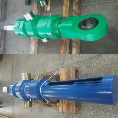 بطری های مورد استفاده در حوزه ماشین آلات سنگین در کارخانه فولاد